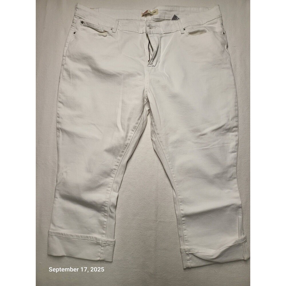 Signature by Levi Strauss Women's White Mid-Rise Capri Sz 20